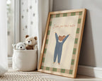 Vaikiškas plakatas su mielu peliuku iškėlusiu rankas ir užrašu „I love you this much“, vaikų kambario dekoras, nursery wall art, gyvūnėlio iliustracija, dovana kūdikiui ar vaikui